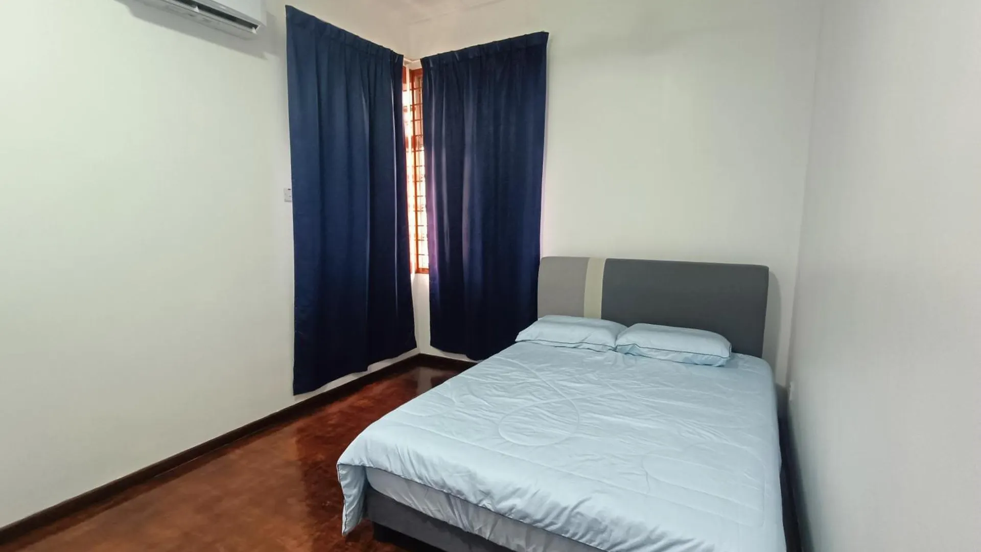 Paradigm Mall-Skudai-Sutera-Johor Bahru-K&A Homestay-12 Pax Malaysia
